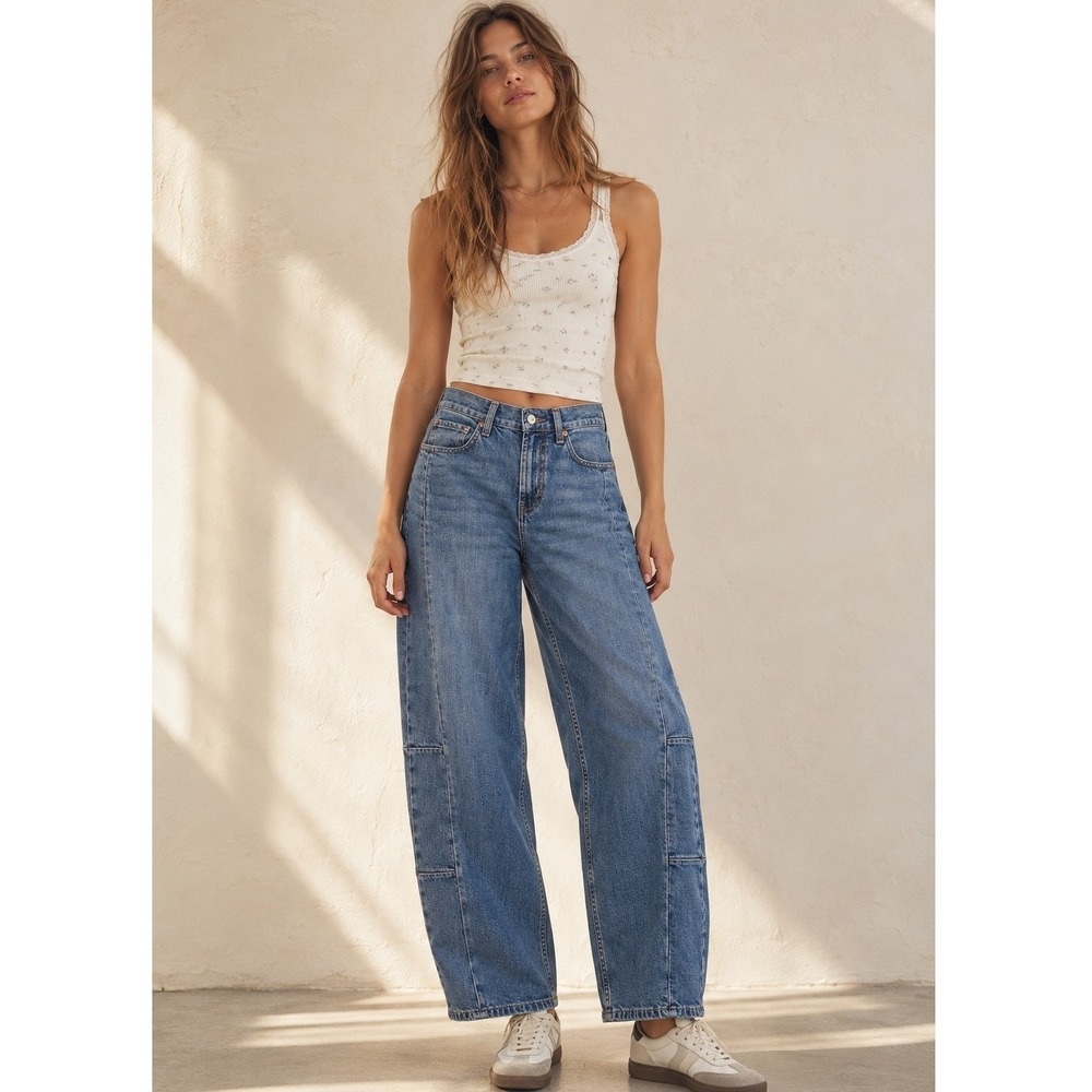 Old Navy Barrel Leg Jeans Womens 8 Blue High Rise Baggy Denim Balloon Capsule